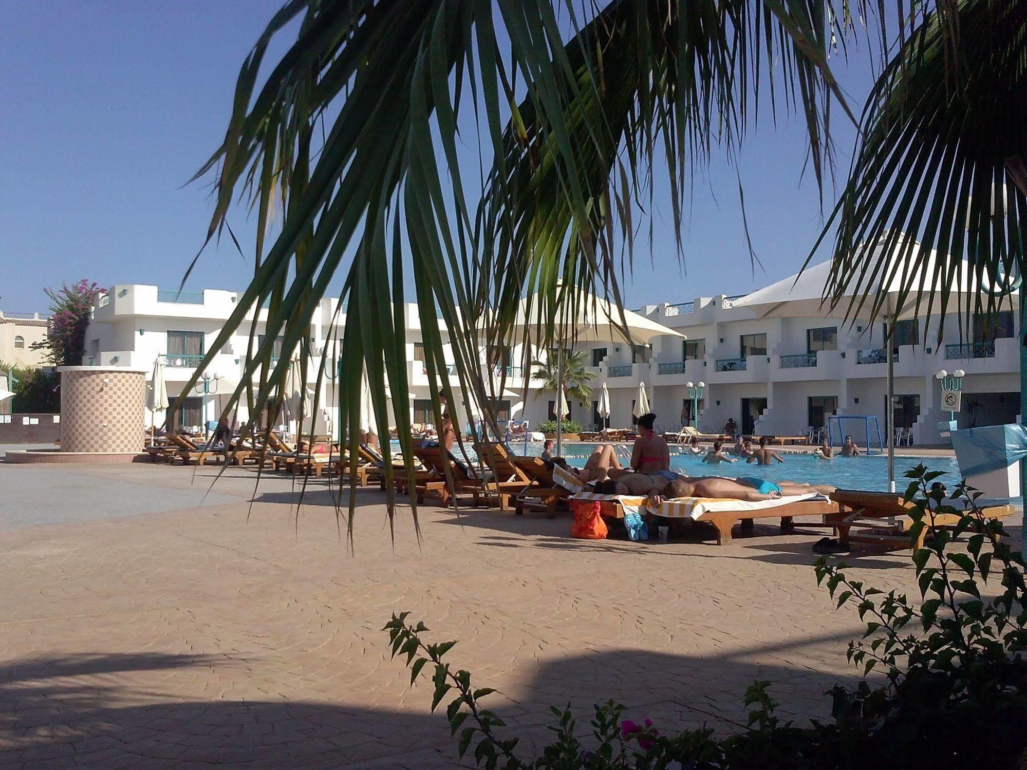 Sharm Cliff Resort Exteriör bild