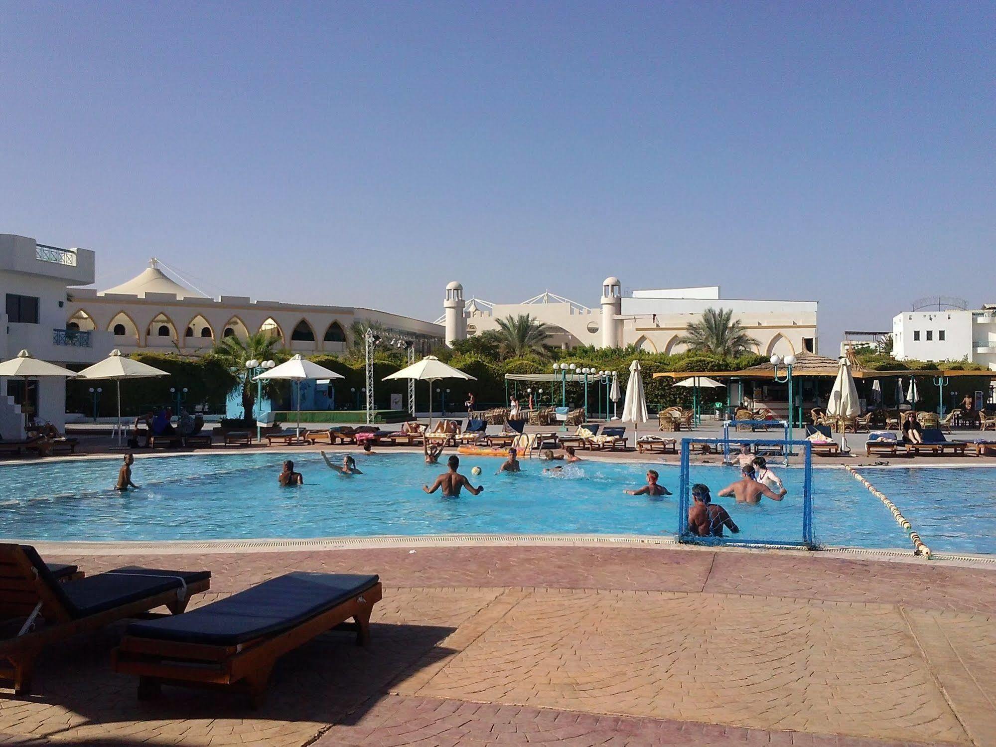 Sharm Cliff Resort Exteriör bild